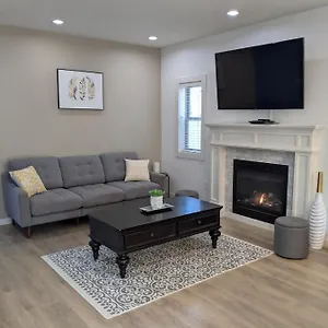 Cheer Full 4 Bed, 4 Bath Pet Friendly, Easy Access Holiday home Langford