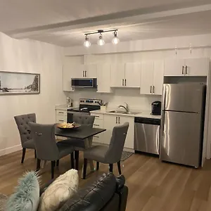 Adorable 1 Bedroom Suite- A Skip To Galloping Goose Apartment Victoria