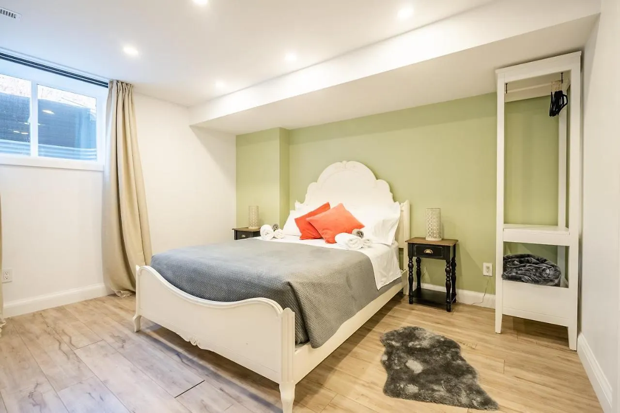 Δωμάτια σε οικογενειακή κατοικία Gabby'S Place Downtown Core Τορόντο Καναδάς