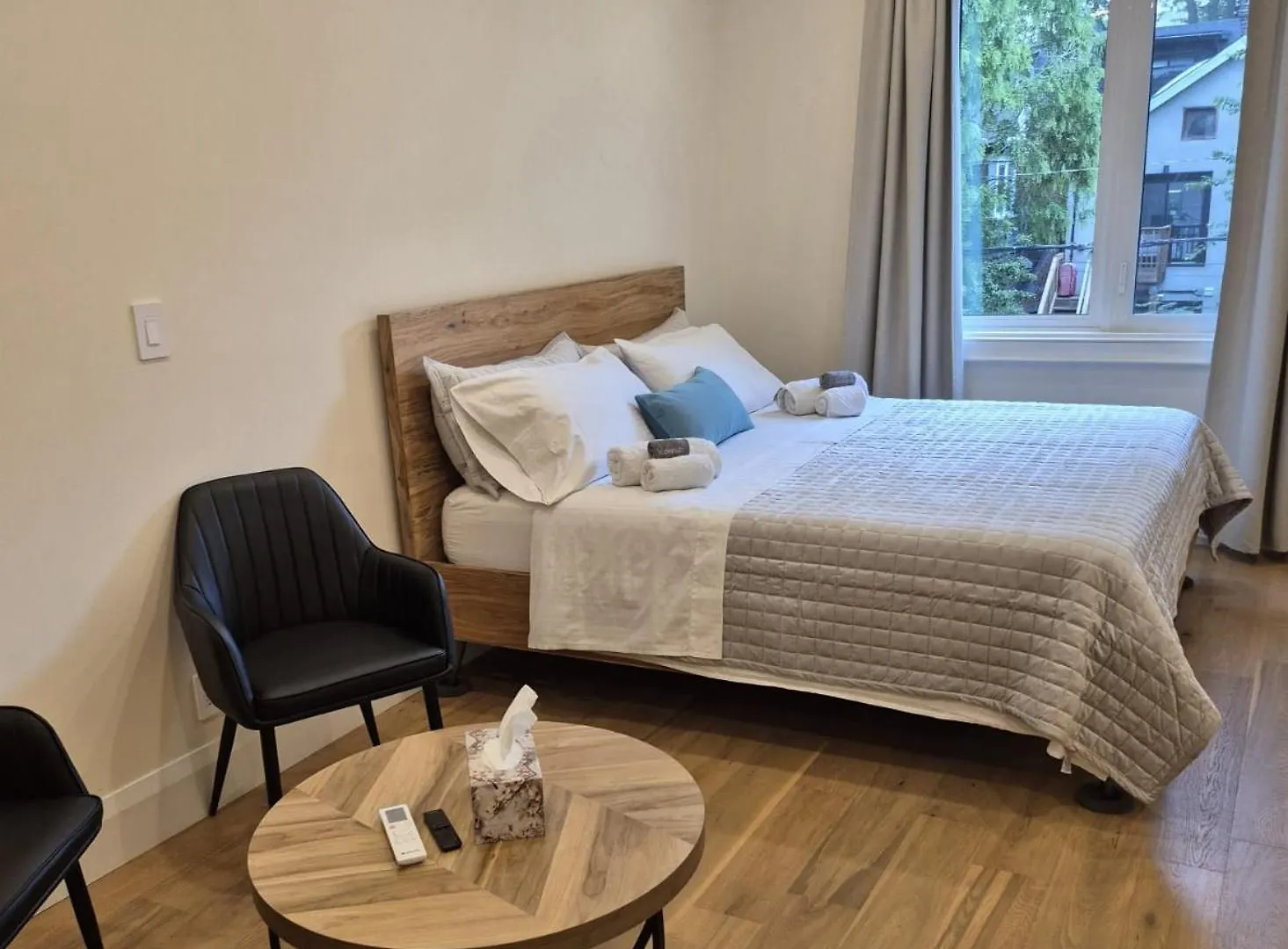 Δωμάτια σε οικογενειακή κατοικία Gabby'S Place Downtown Core Τορόντο